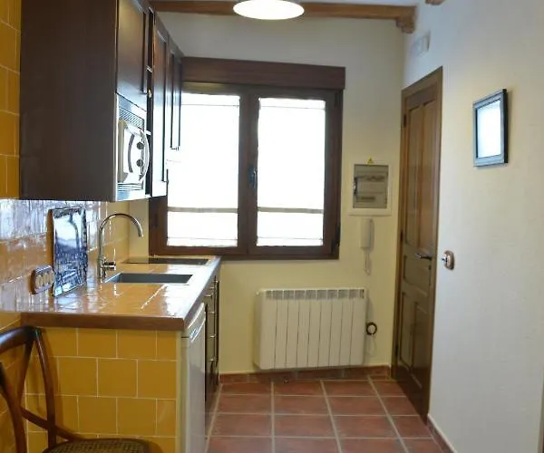 Leyendas De Monfraguee Апартаменты *