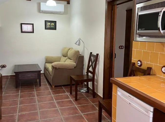 Leyendas De Monfraguee Апартаменты *